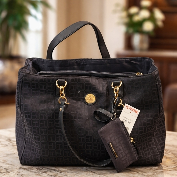 Tommy Hilfiger Handbags - Tommy Hilfiger Black Monogram Tote w/ Gold Accents 🖤✨